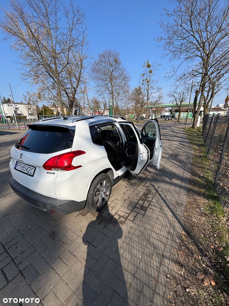 Peugeot 2008 PureTech 82 Allure - 10