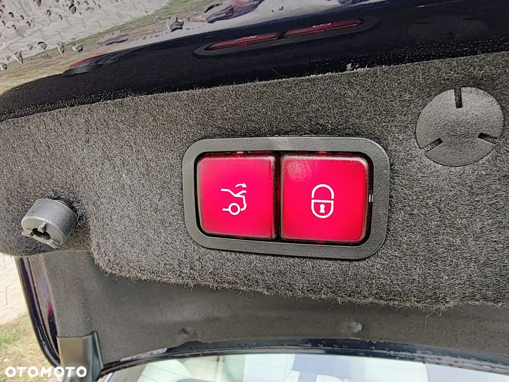 Mercedes-Benz Klasa C 300 9G-TRONIC Exclusive - 28