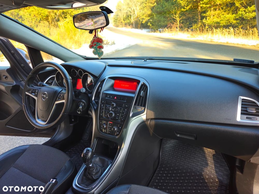 Opel Astra 1.7 CDTI Executive - 8