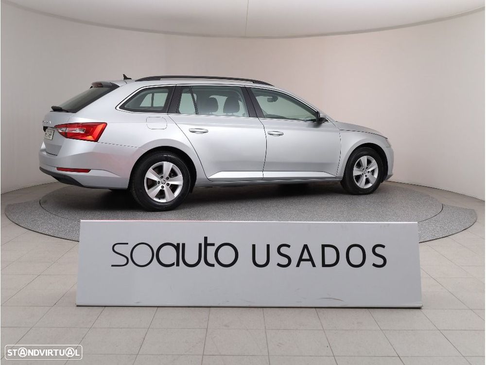 Skoda Superb Break - 9