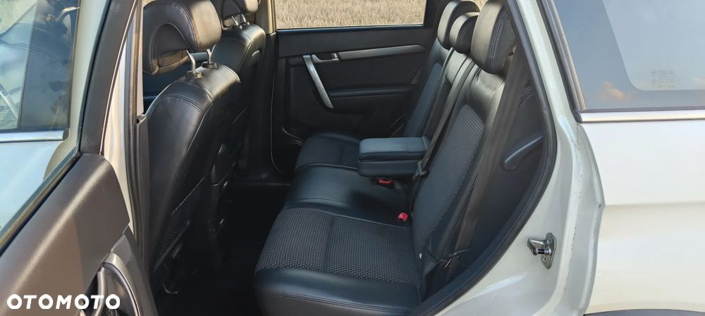 Chevrolet Captiva 2.4 2WD 7 Sitzer LS - 22