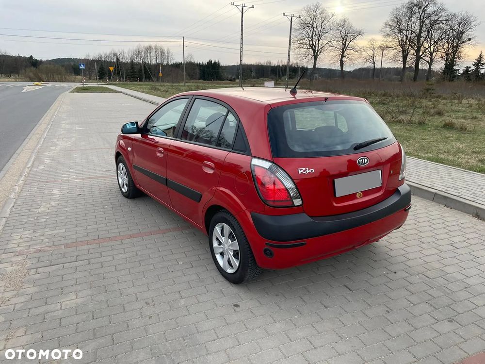 Kia Rio 1.4 Family - 6