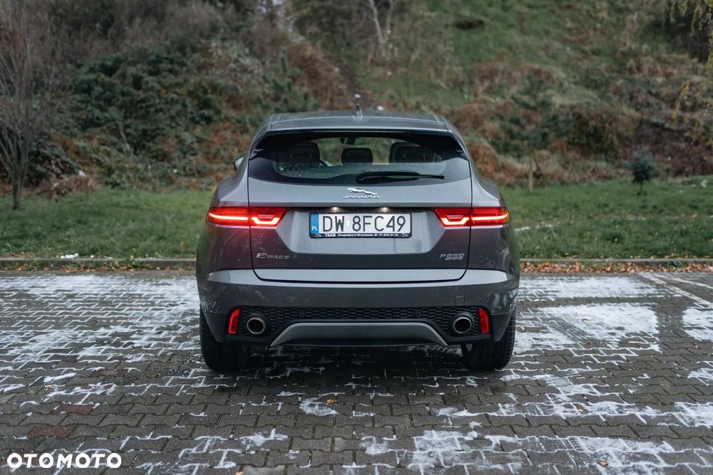 Jaguar E-Pace 2.0 i4P AWD R-Dynamic - 7