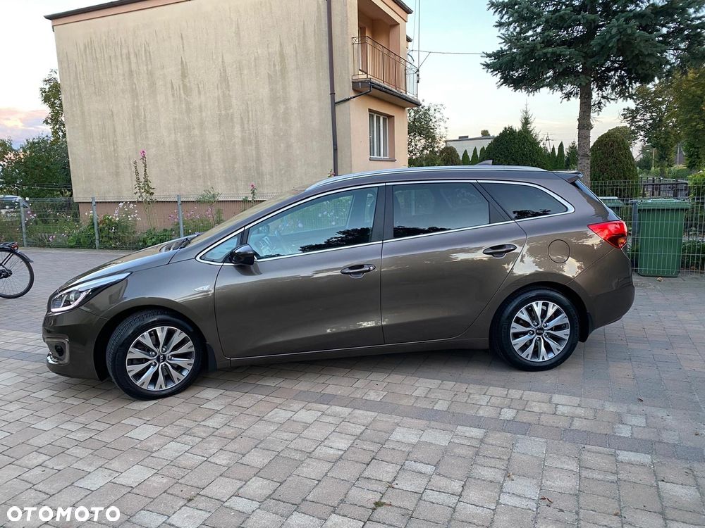 Kia Ceed 1.6 GDI Fifa World Cup Edition - 3