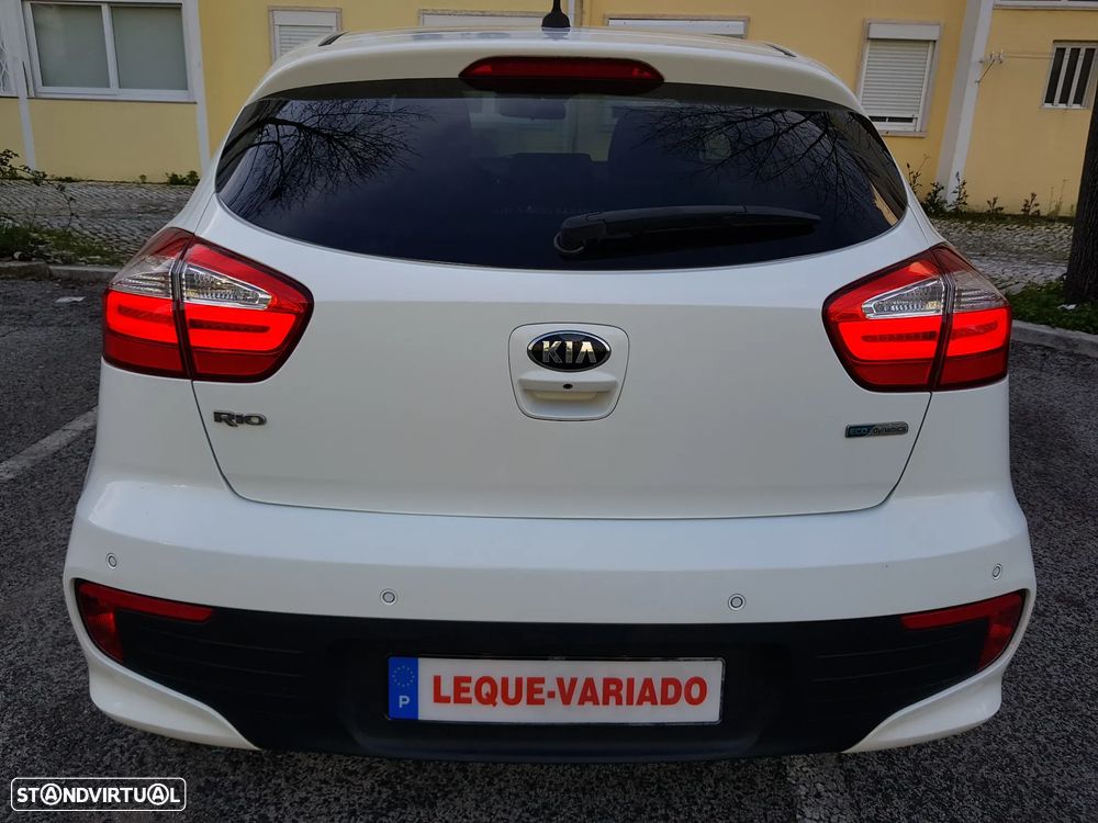 Kia Rio 1.1 CRDi TX Prime - 34