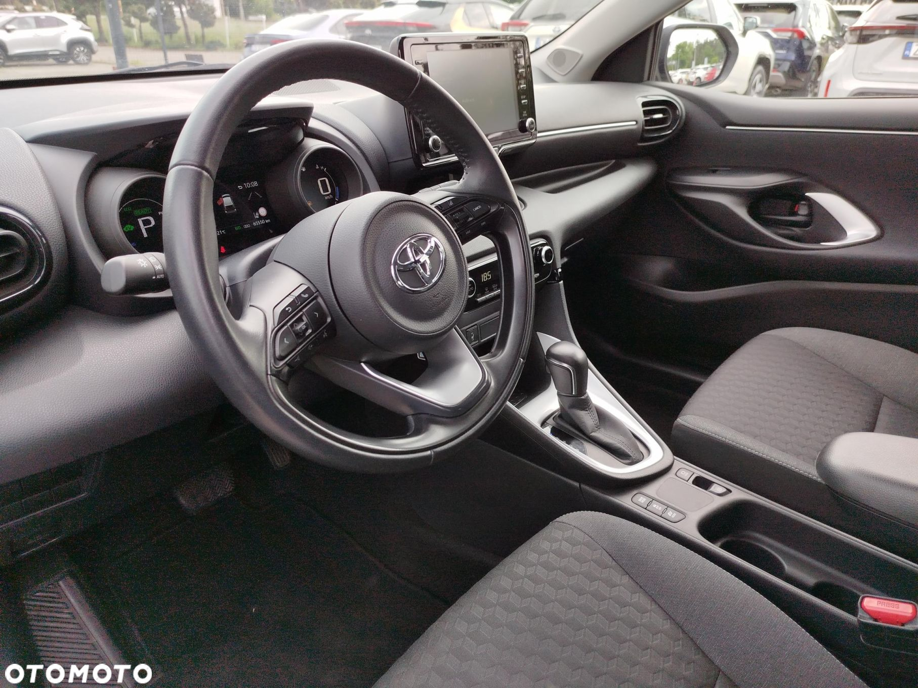 Toyota Yaris - 10