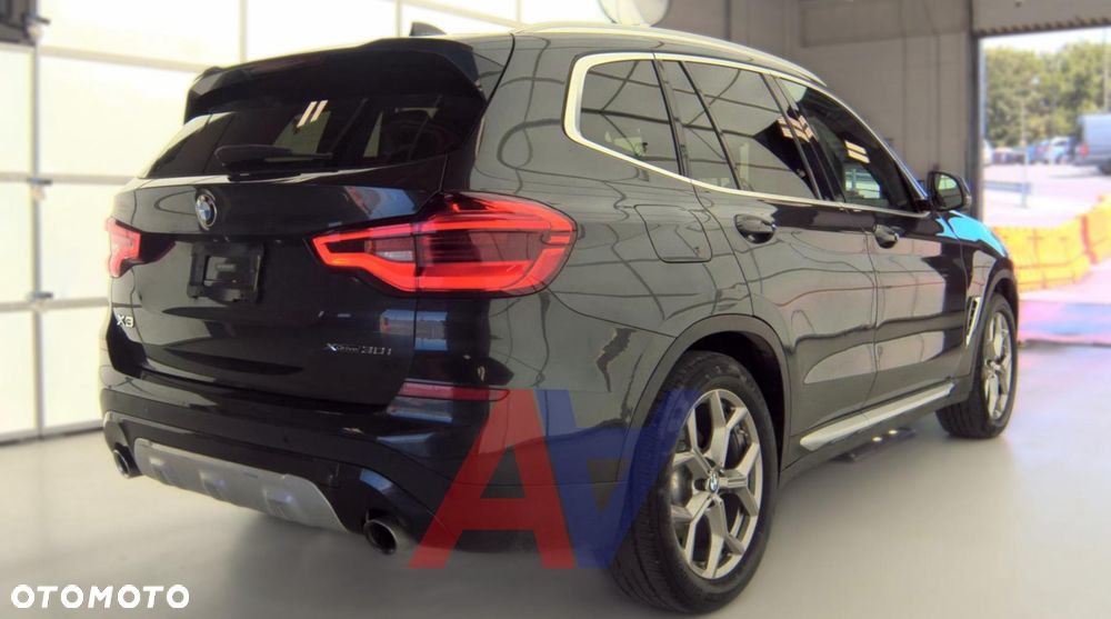BMW X3 xDrive30i Luxury Line - 8
