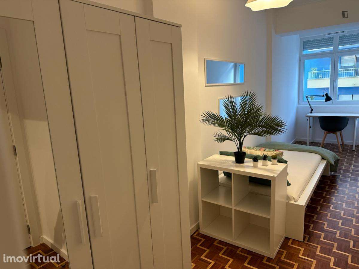 Quarto - localizado em Almada Lisbon - Grande imagem: 2/15