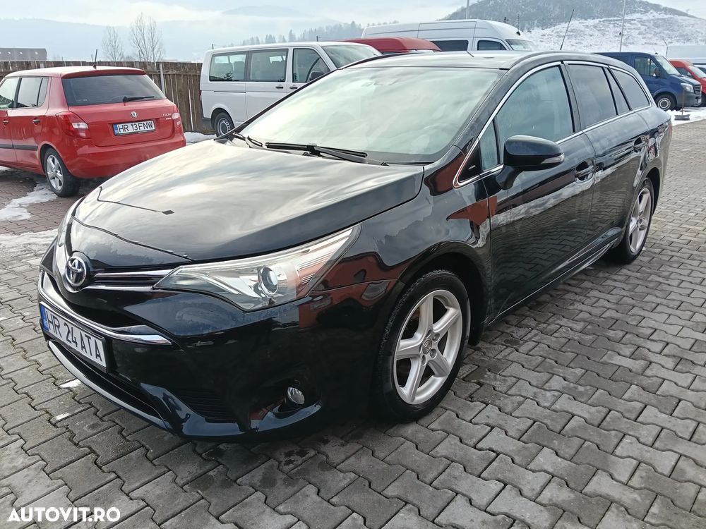 Toyota Avensis - 1