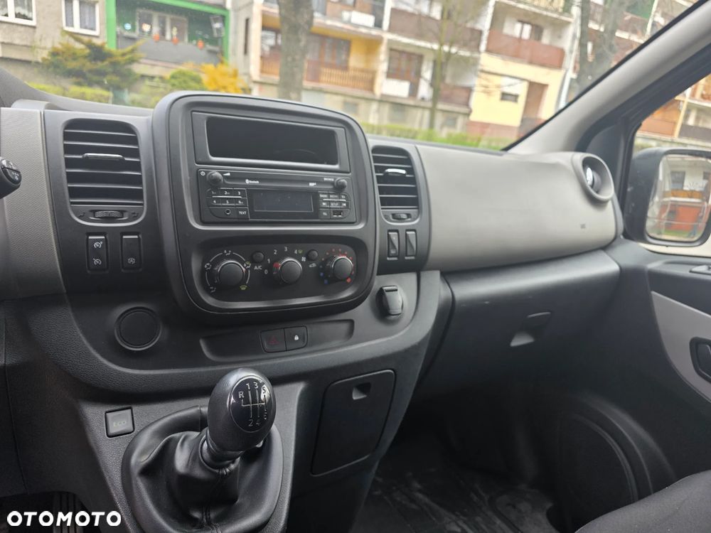 Renault Trafic Grand 1.6 dCi - 8