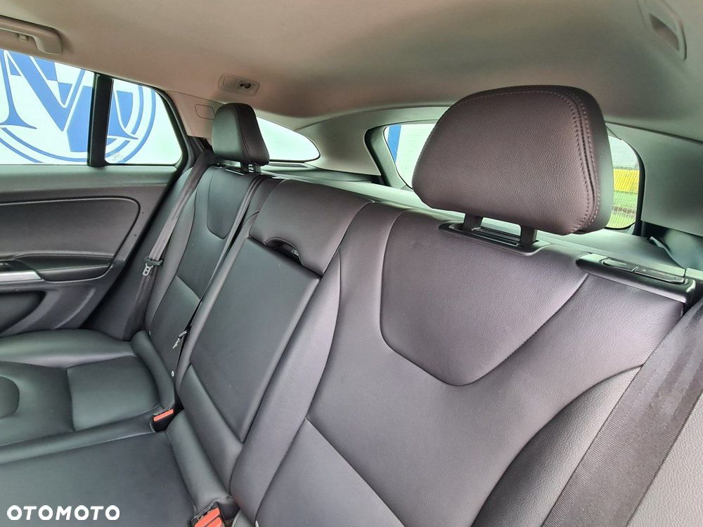 Volvo V60 T5 Drive-E Momentum - 21
