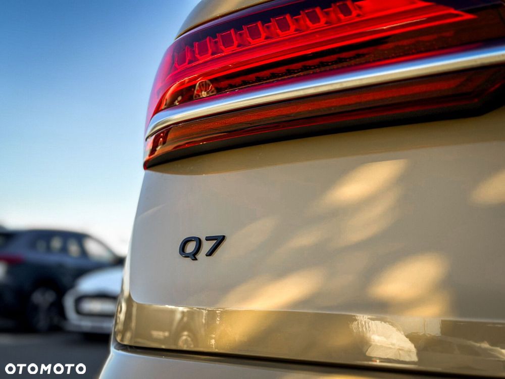 Audi Q7 - 11