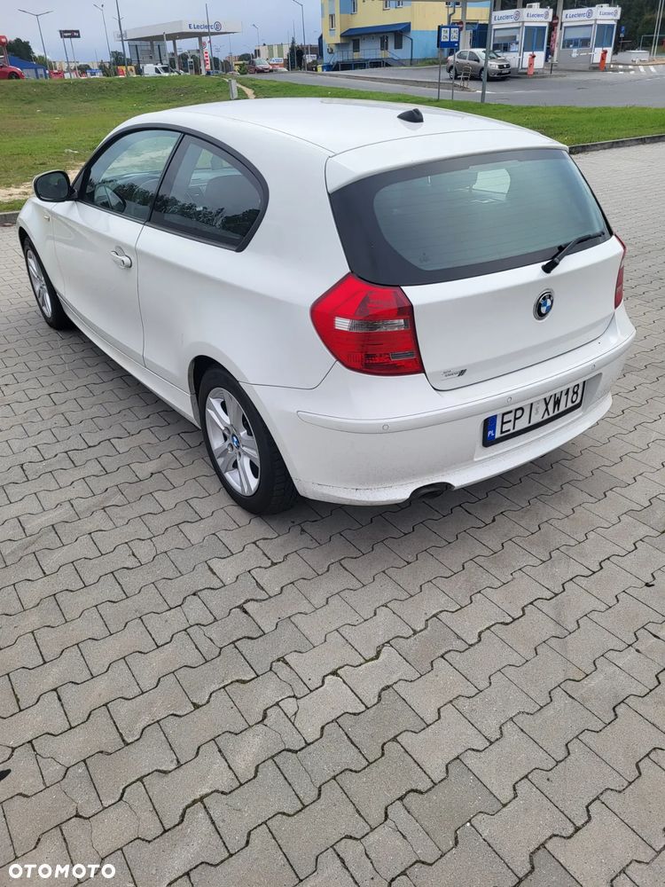 BMW Seria 1 116d - 4
