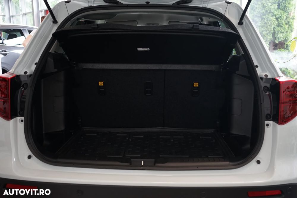 Suzuki Vitara 1.4 Boosterjet AllGrip 6AT MHEV Passion - 9