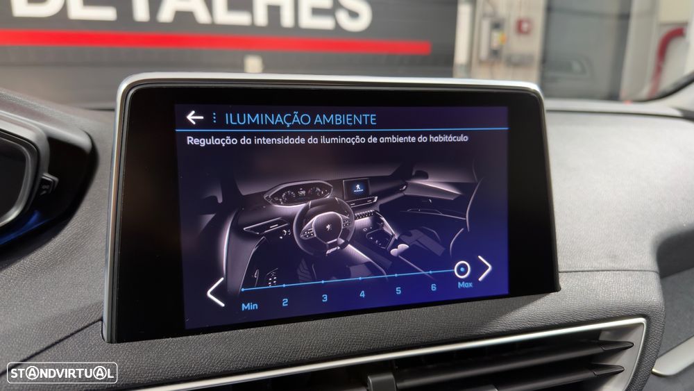 Peugeot 3008 PureTech 130 Stop & Start GPF Crossway - 27