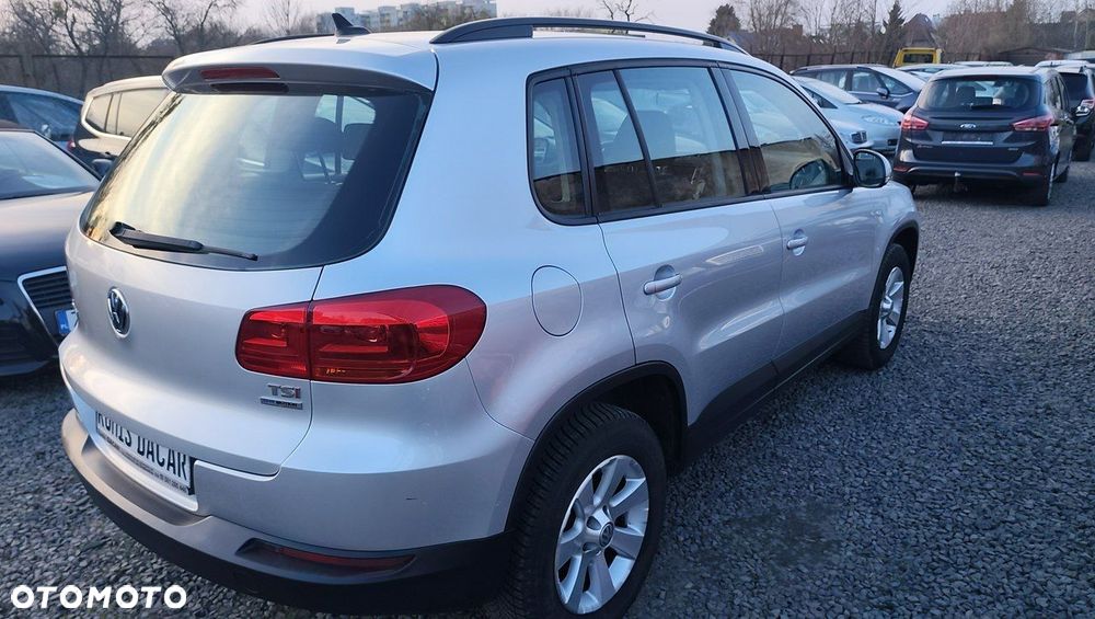 Volkswagen Tiguan - 4