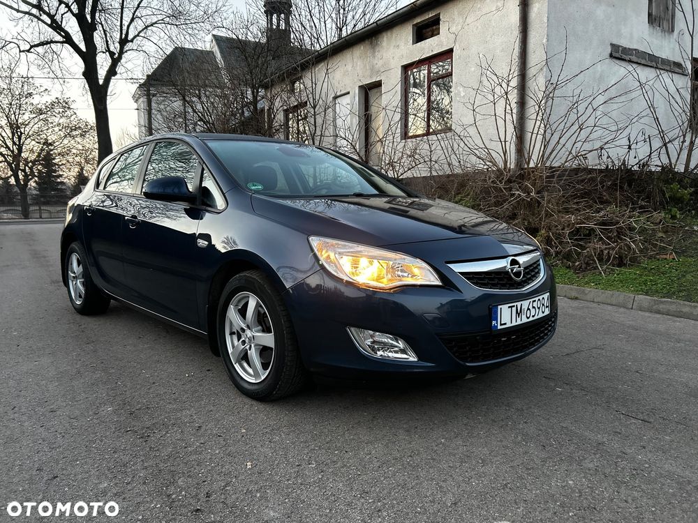 Opel Astra 1.4 Turbo Cosmo - 3