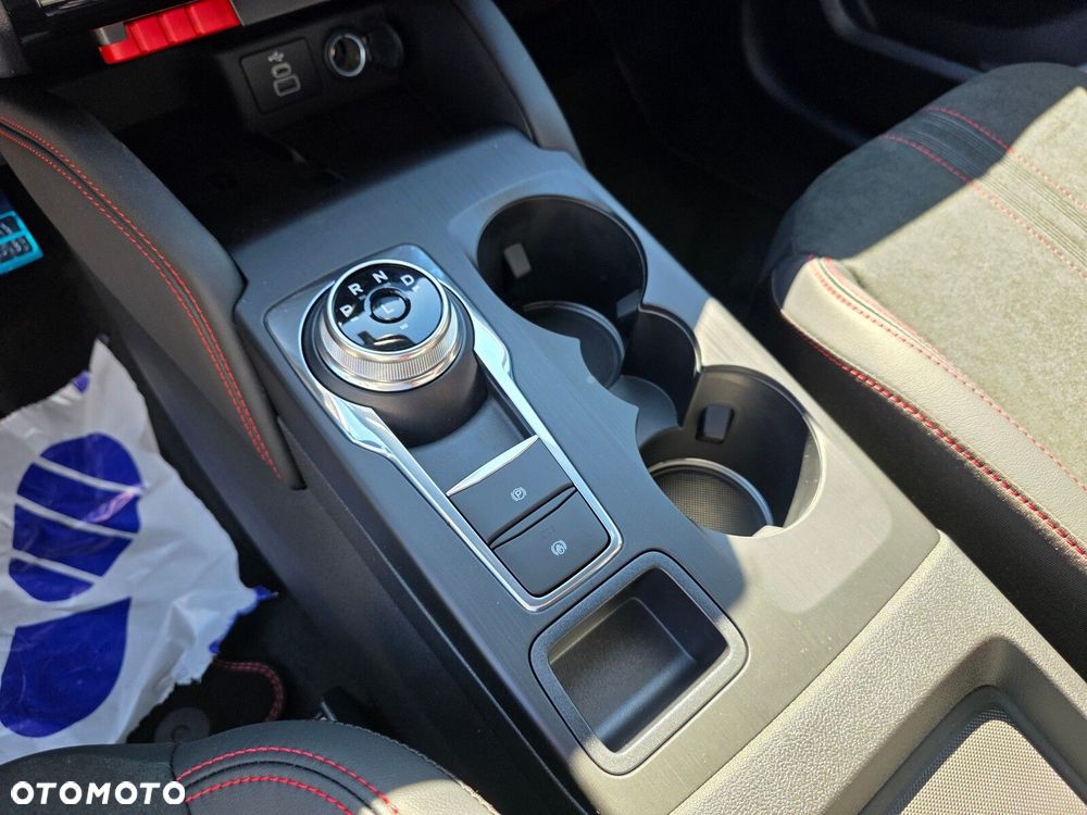 Ford Kuga - 21