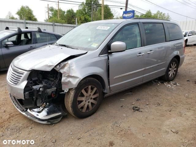 Chrysler Town & Country 3.6 Touring - 19