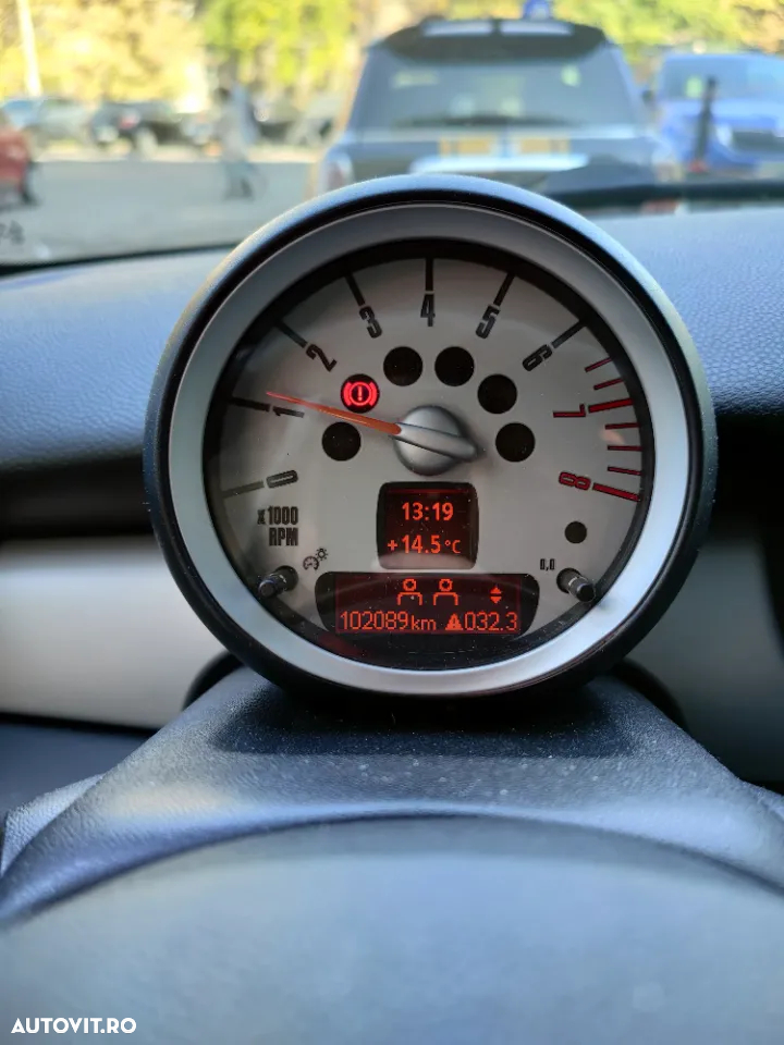 Mini Cooper One - 7