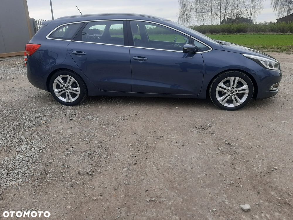 Kia Ceed 1.6 GDI ISG Platinum Edition - 3