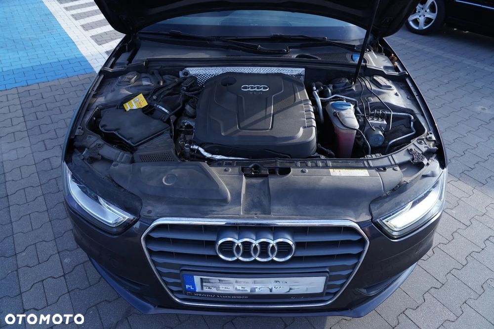 Audi A4 Avant 2.0 TDI ultra - 8