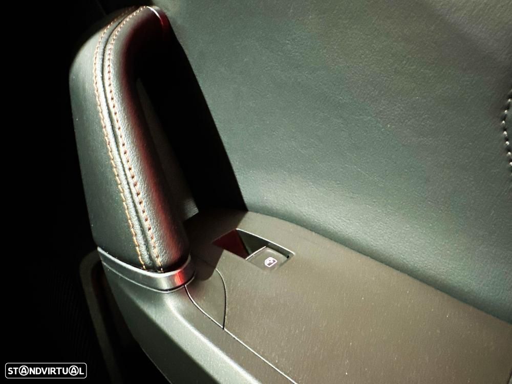 Cupra Formentor 1.4 e-Hybrid DSG VZ - 29