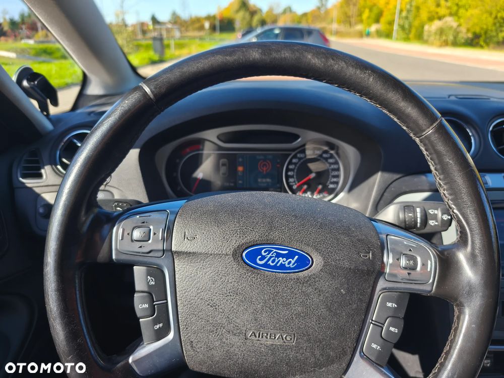 Ford S-Max - 7