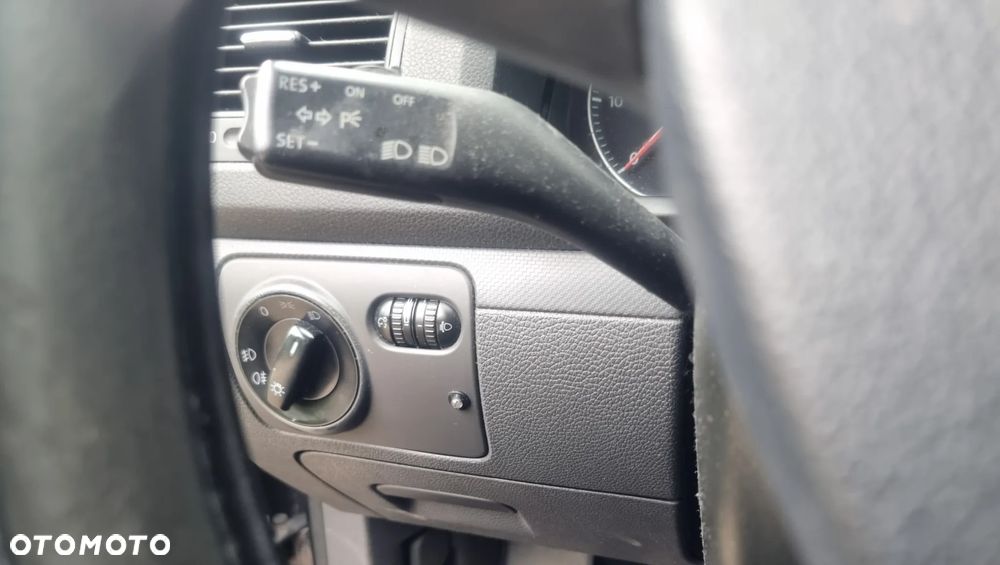 Volkswagen Golf 1.9 TDI Trendline - 2