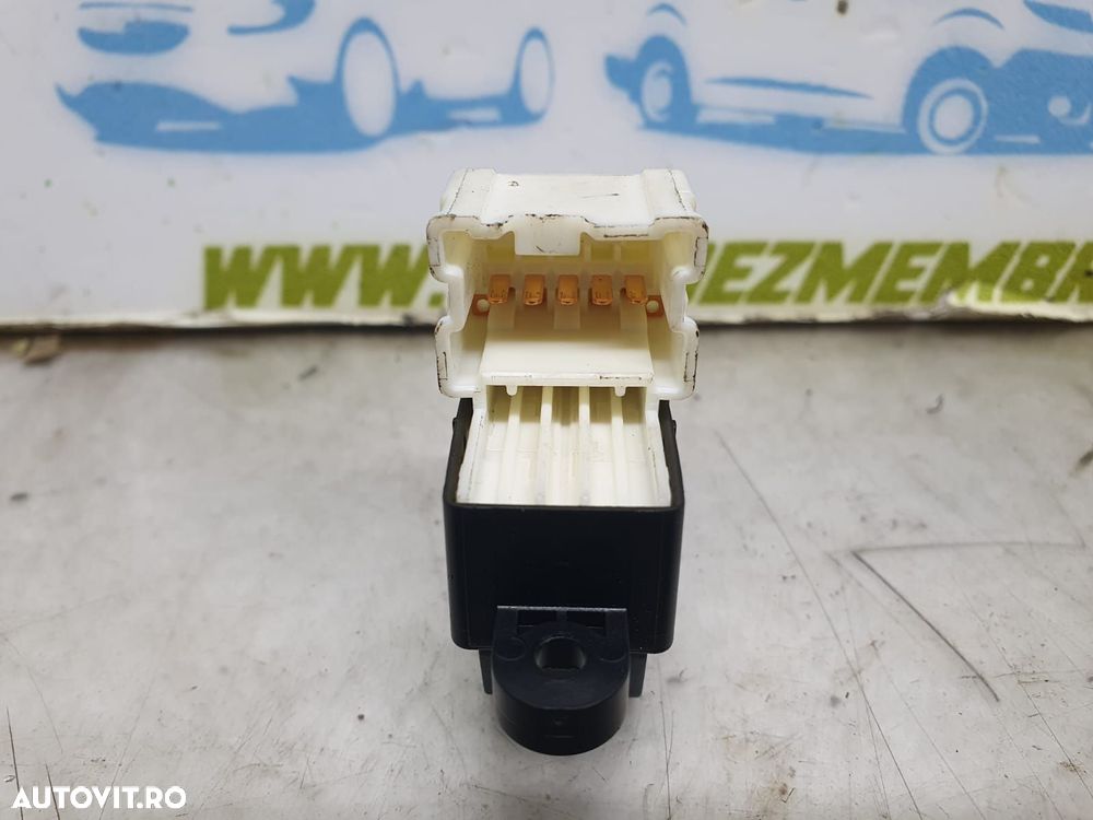 Buton geam stanga spate Suzuki Ignis 3 [2016 - 2020] 1.2 hybrid K12C - 3