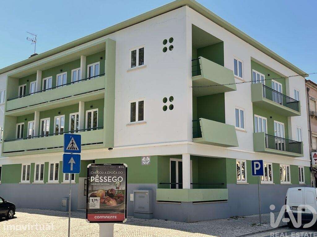 Apartamento T3 em Tomar (São João Baptista) e Santa Maria dos Olivais - Grande imagem: 2/25