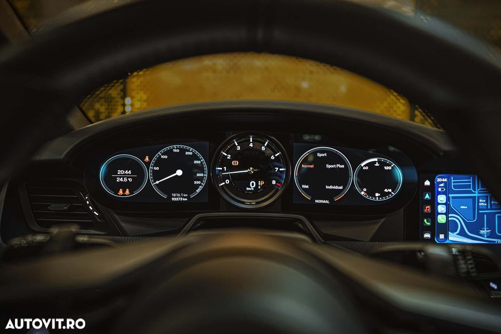 Porsche 911 - 25