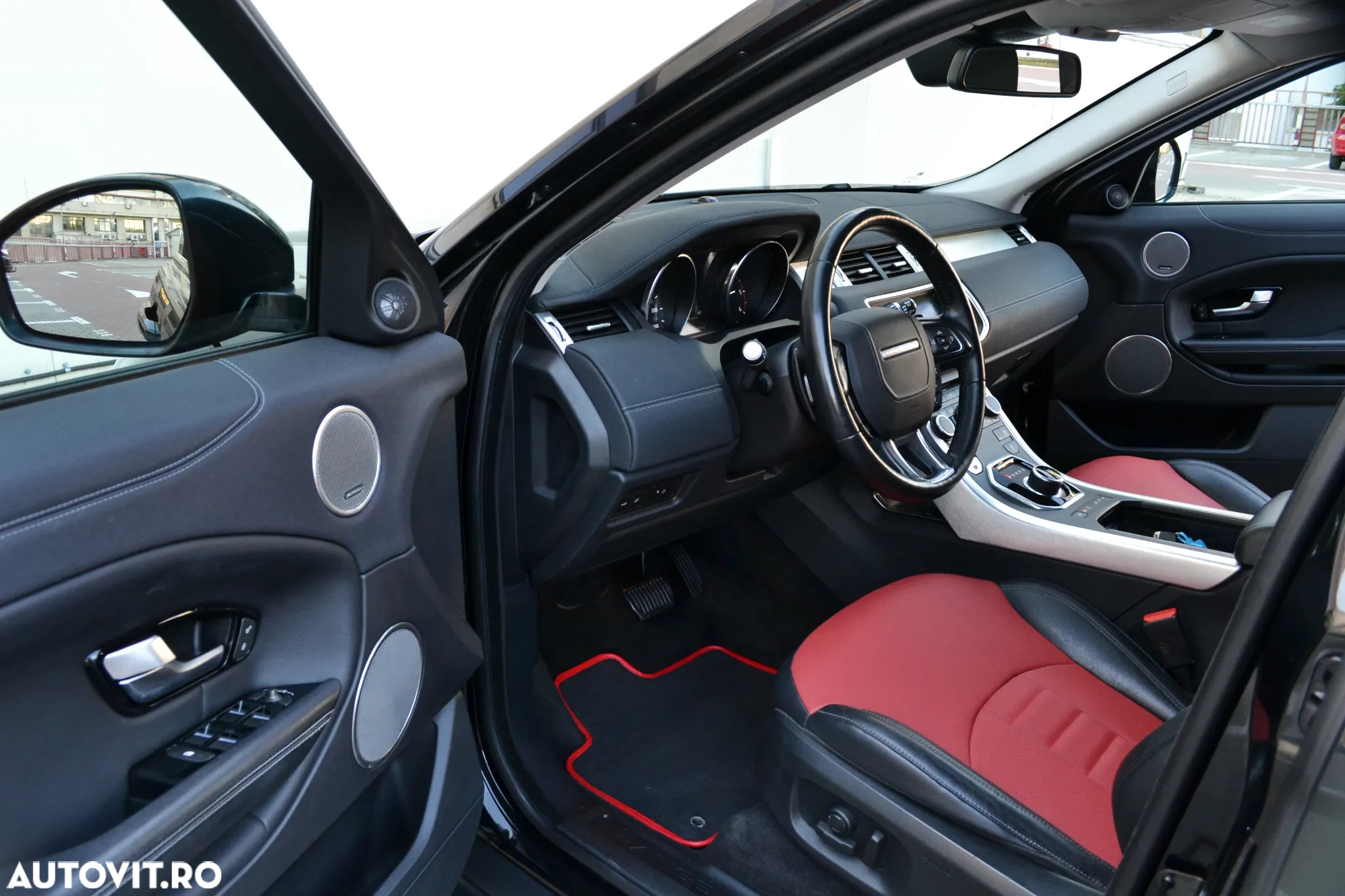 Land Rover Range Rover Evoque 2.0 D200 MHEV SE - 9
