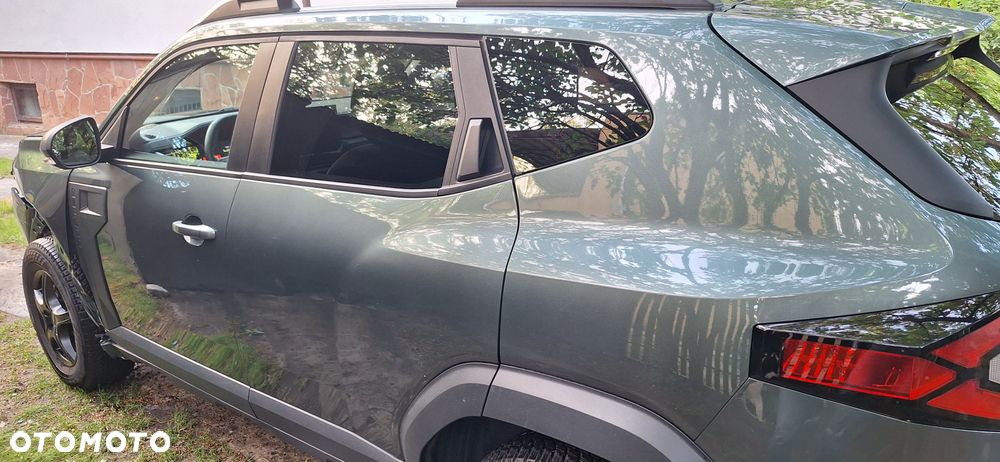 Dacia Duster 1.6 Full Hybrid 140 Journey MMT - 17
