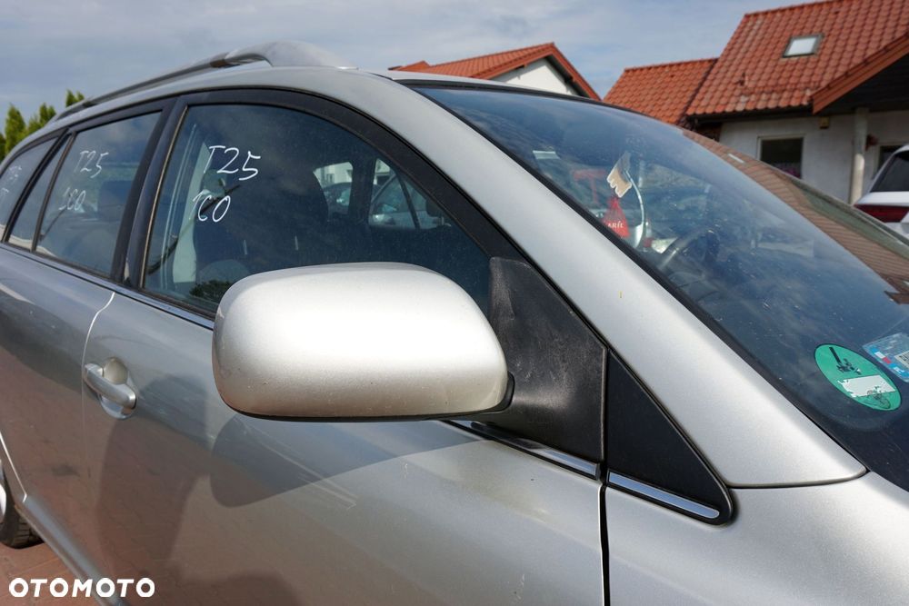 LUSTERKO ELEKTRYCZNE PRAWE AVENSIS II T25 1C0 87901-05100 SREBRNY SKŁADANE EL TOYOTA 2003-2006 - 1