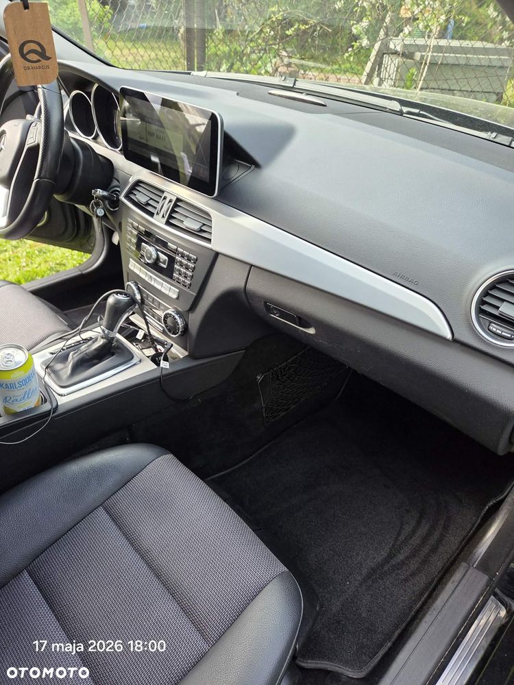 Mercedes-Benz Klasa C 220 CDI BlueEff 4-Matic Avantgarde - 20