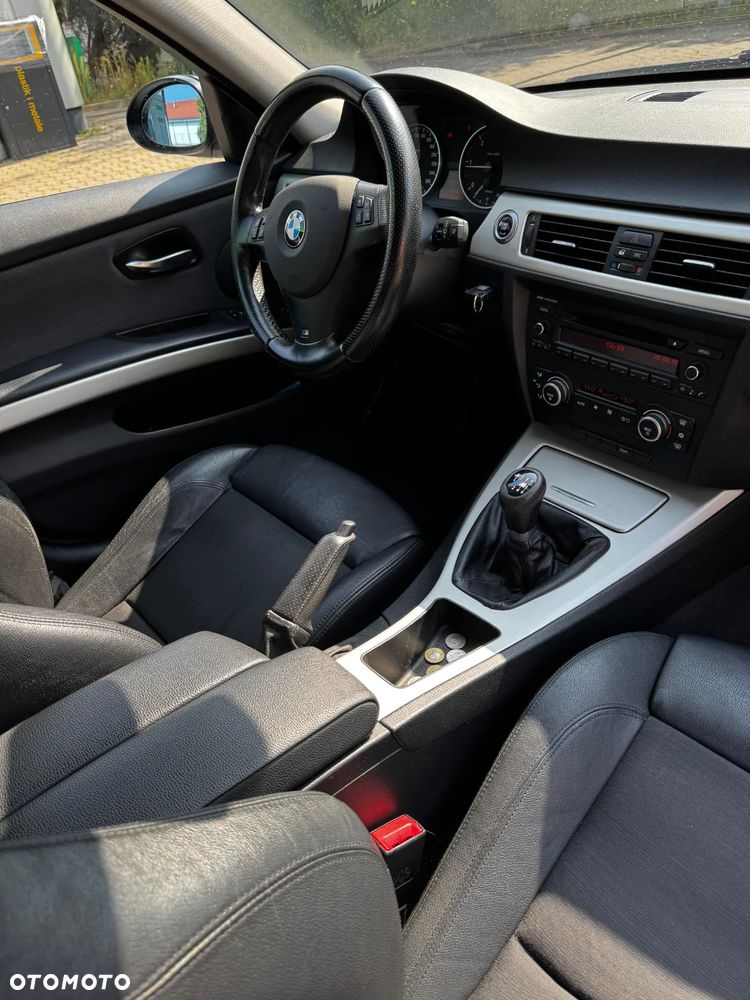 BMW Seria 3 320d - 17