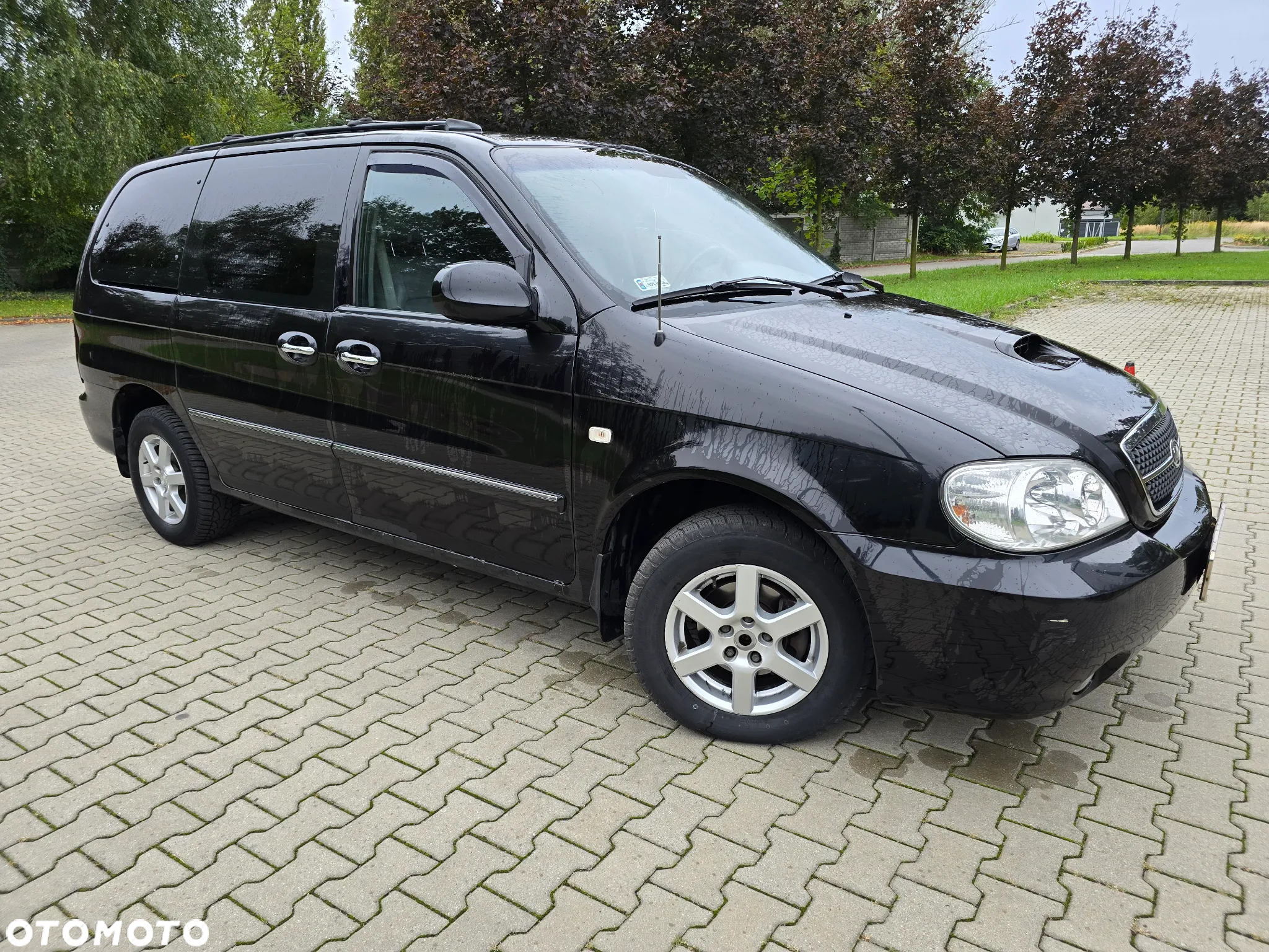 Kia Carnival CRDi LX - 21