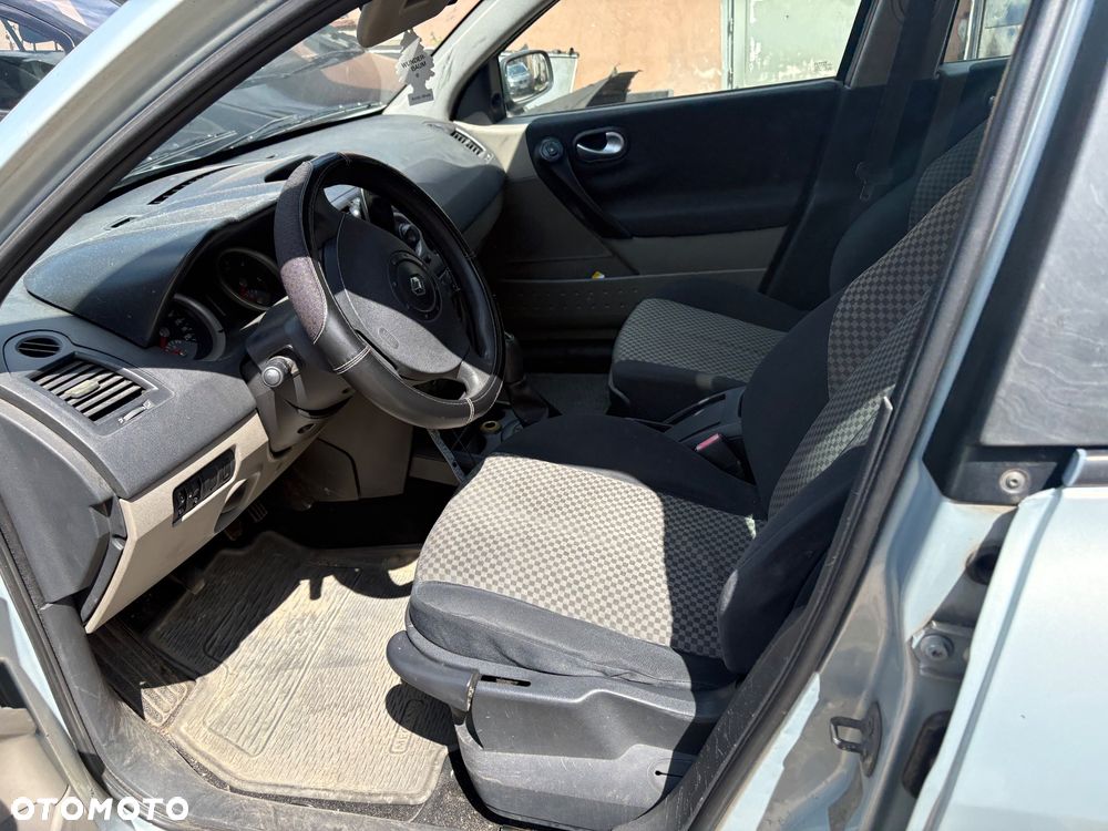 Renault Megane 1.5 dCi Confort Authentique - 5