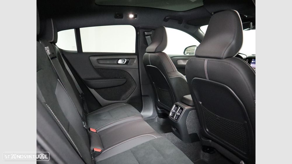 Volvo EC40 70 kWh Single Motor Black Edition - 6