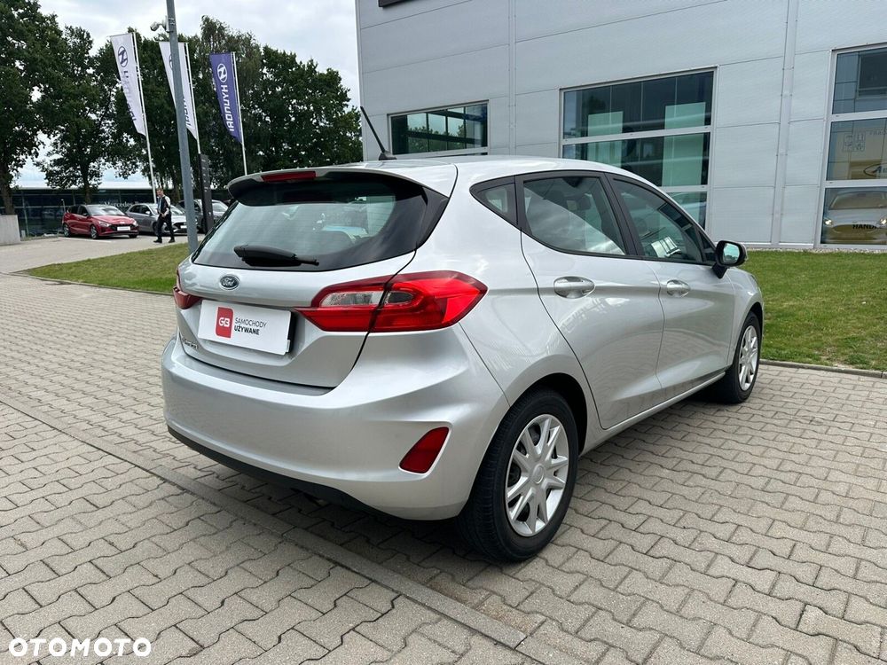 2017 Ford Fiesta, photograph 9
