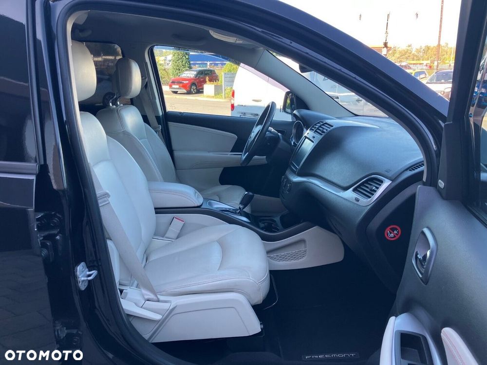 Fiat Freemont 2.0 Multijet Lounge AWD - 25