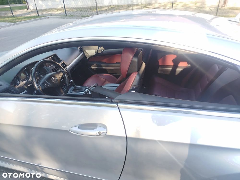 Mercedes-Benz Klasa E 250 CDI DPF BlueEFFICIENCY Automatik Avantgarde - 19
