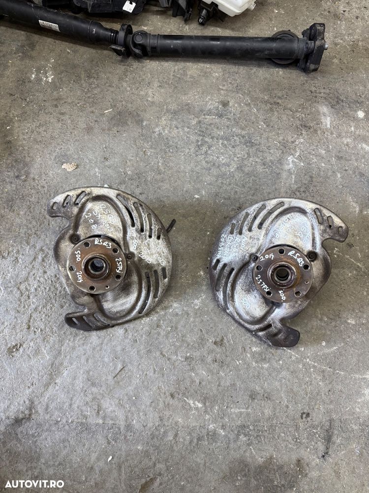 Fuzeta fata stanga sau dreapta AUDI RSQ3 2.5 benz an 2012-2018 - 1