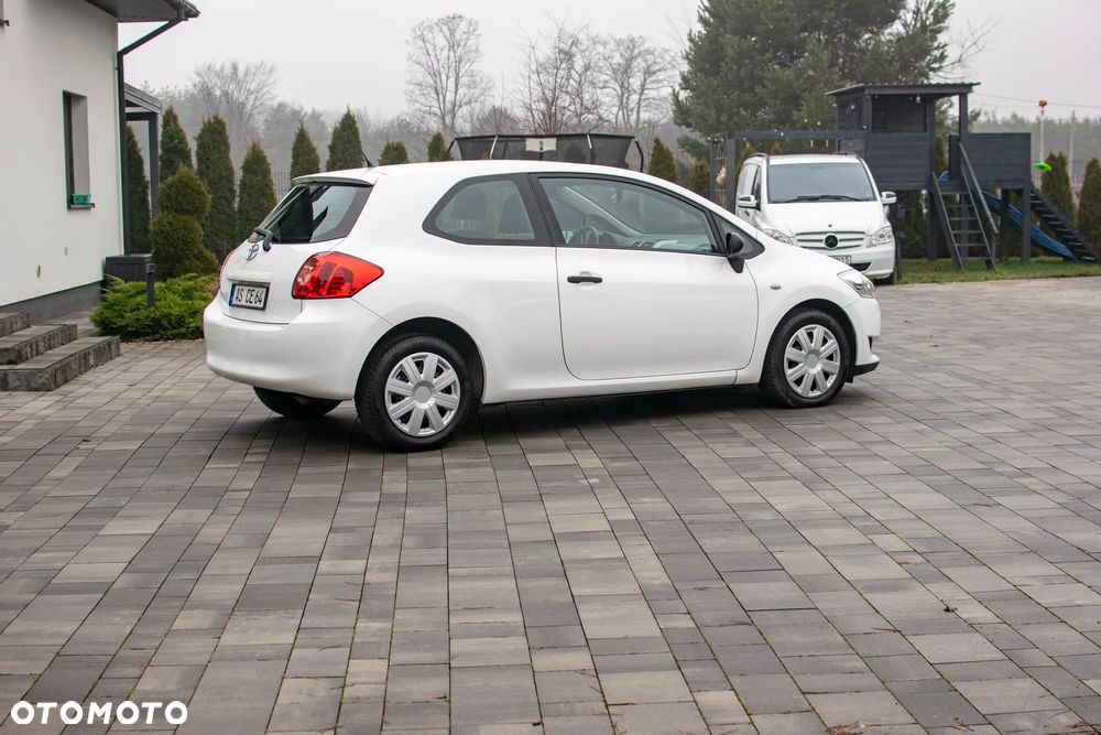 Toyota Auris - 17