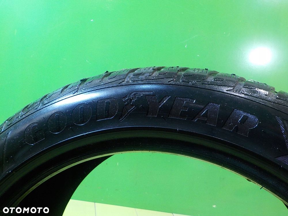GOODYEAR ULTRAGRIP PERFORMANCE 100V 245/45/18 opony zimowe 4.93mm 5.07mm - 9