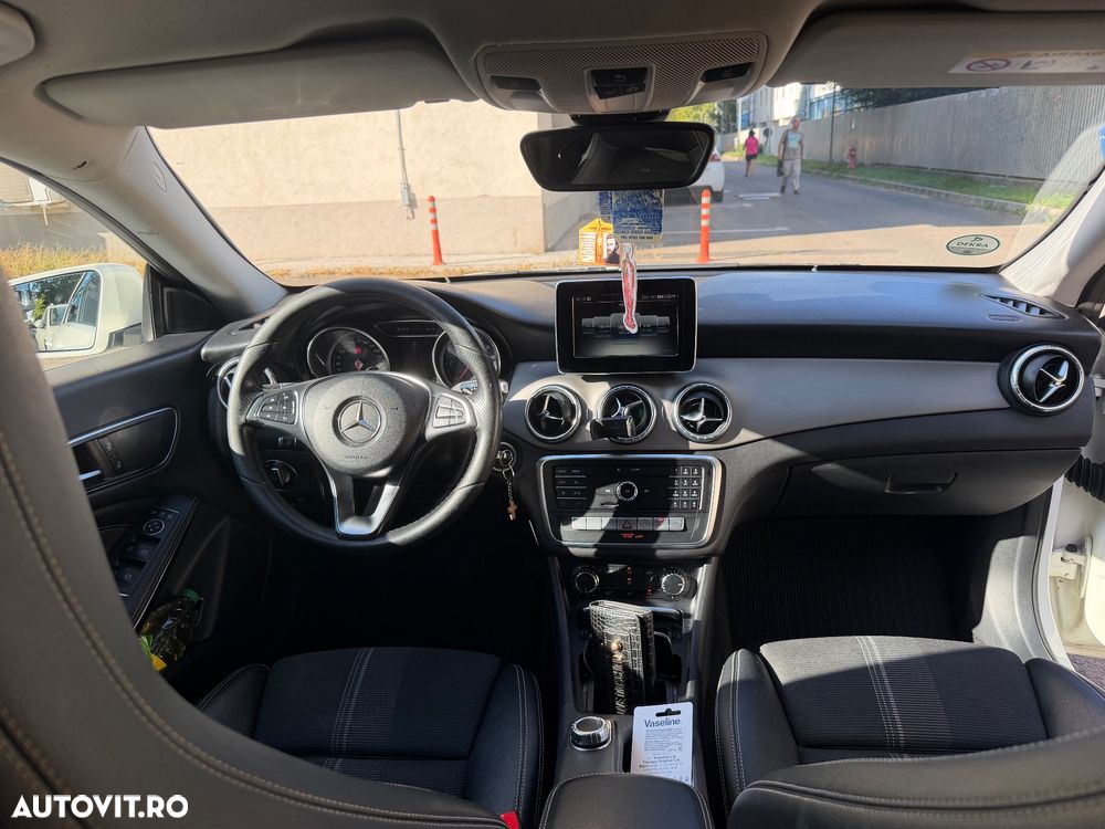 Mercedes-Benz CLA 200 - 7