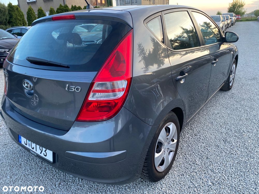 Hyundai i30 1.4 Comfort - 12