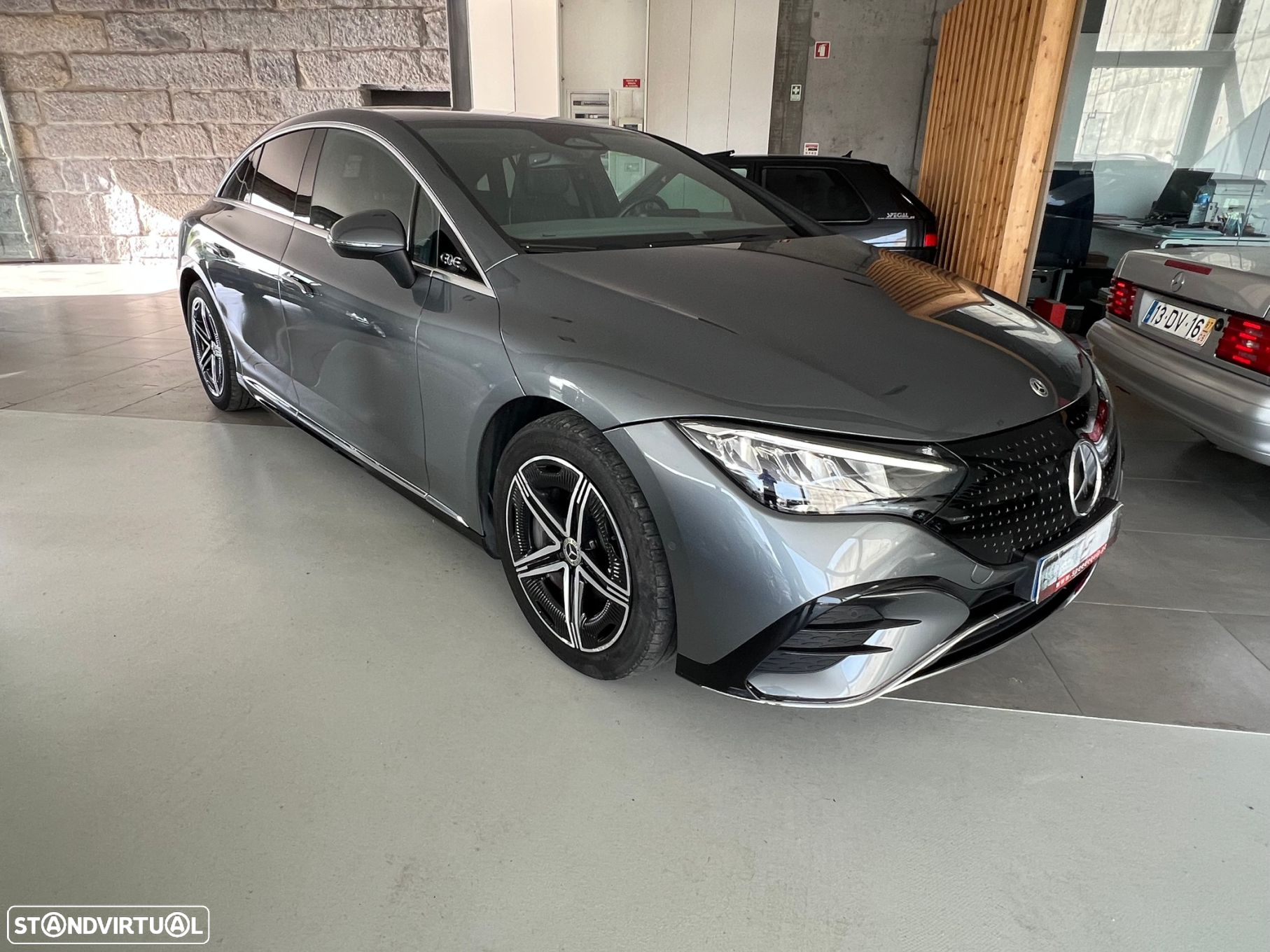 Mercedes-Benz EQE 300 AMG Line - 42