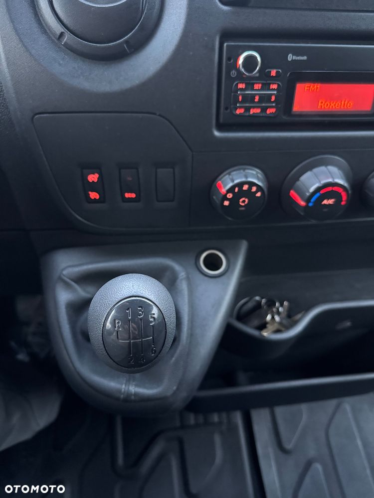 Renault Master - 33